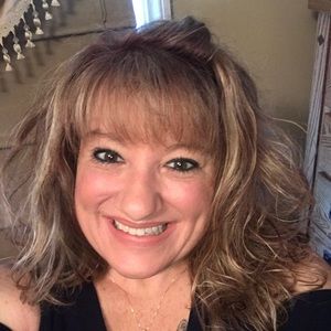 Meet your Posher, Angie